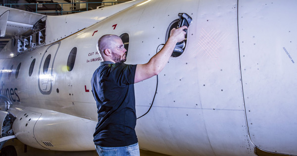 Ispezione delle superfici NDT per il settore MRO aerospaziale